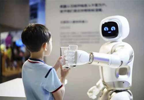 Die weltweite künstliche Intelligenzkonferenz öffnet sich in Shanghai: Ich wurde von einem Roboter massiert